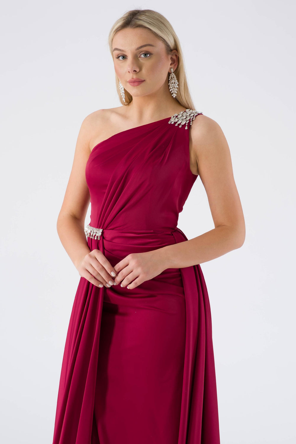 Hugge burgundy evening dress dress